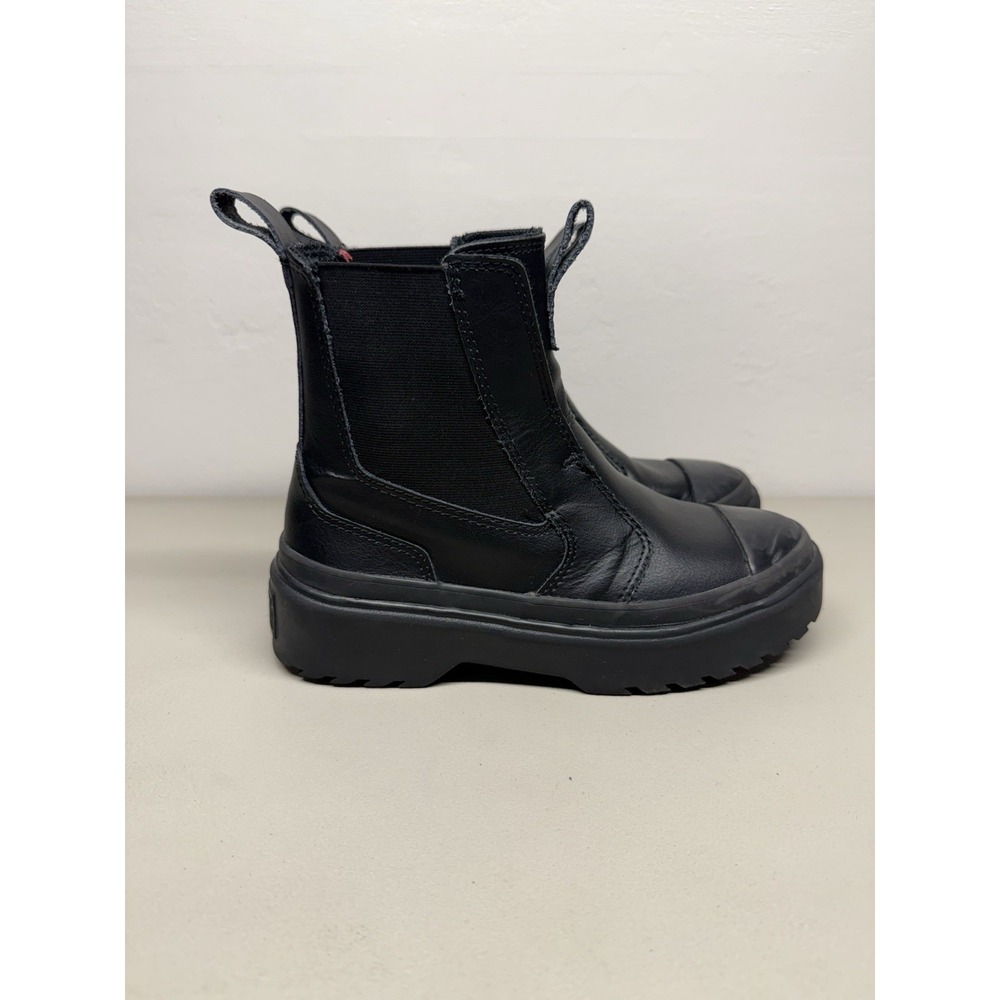 Converse Chuck Taylor All Star Lugged Leather Boots Triple Black Youth Sz 2.5